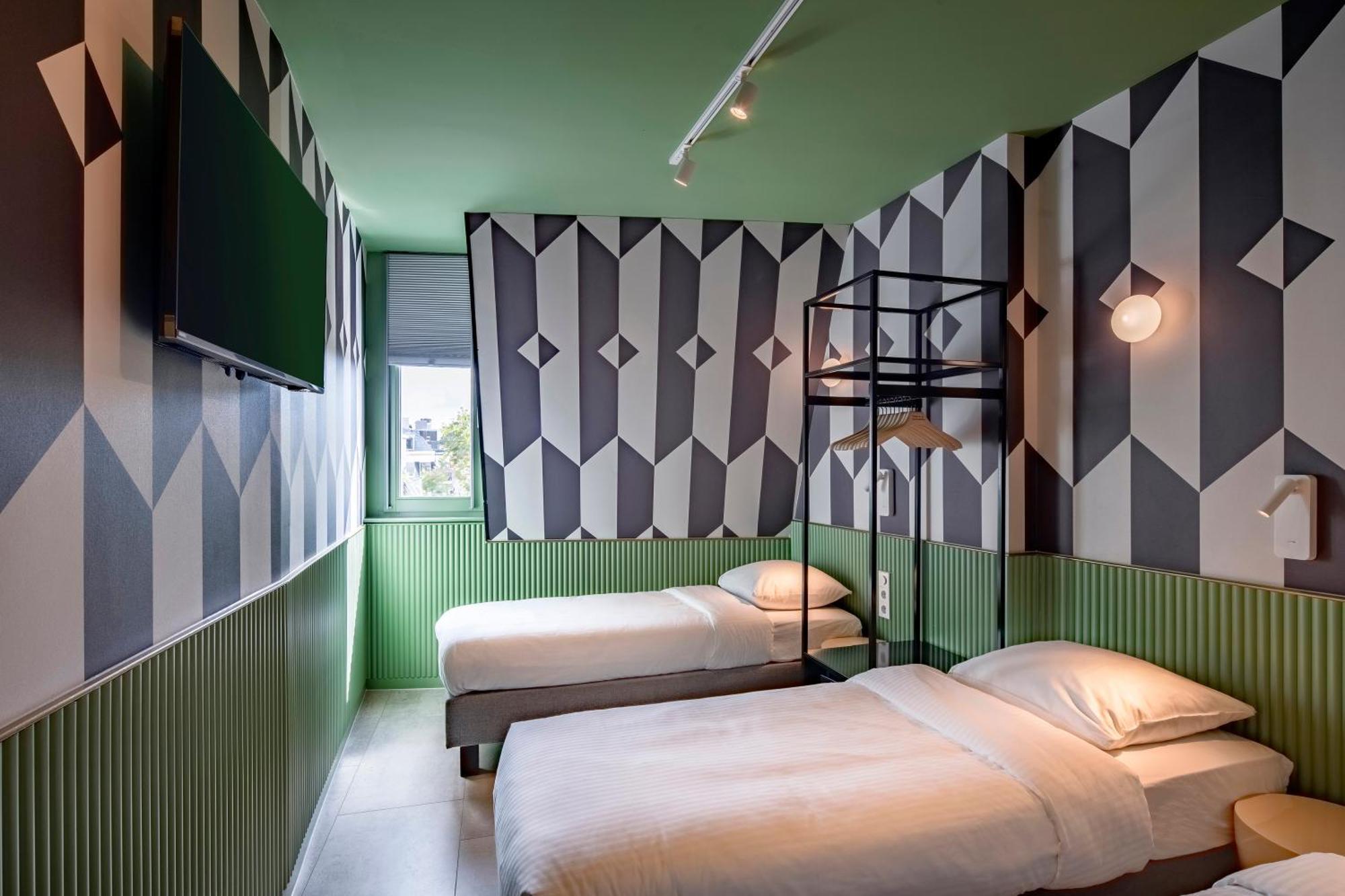 Tourist Inn Hotel Amsterdam Buitenkant foto